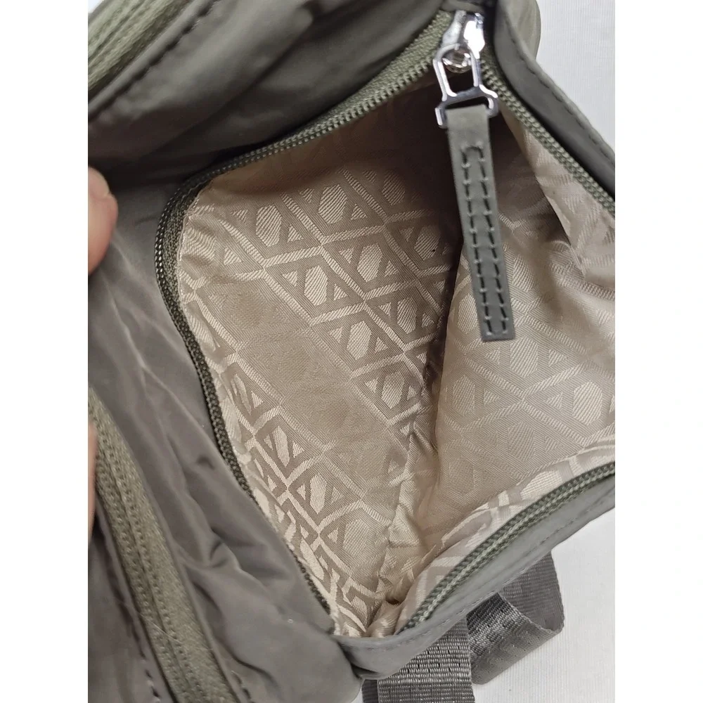 Athleta All About Crossbody Belt Bag Fanny Pack‎ Green Small Concert Festival